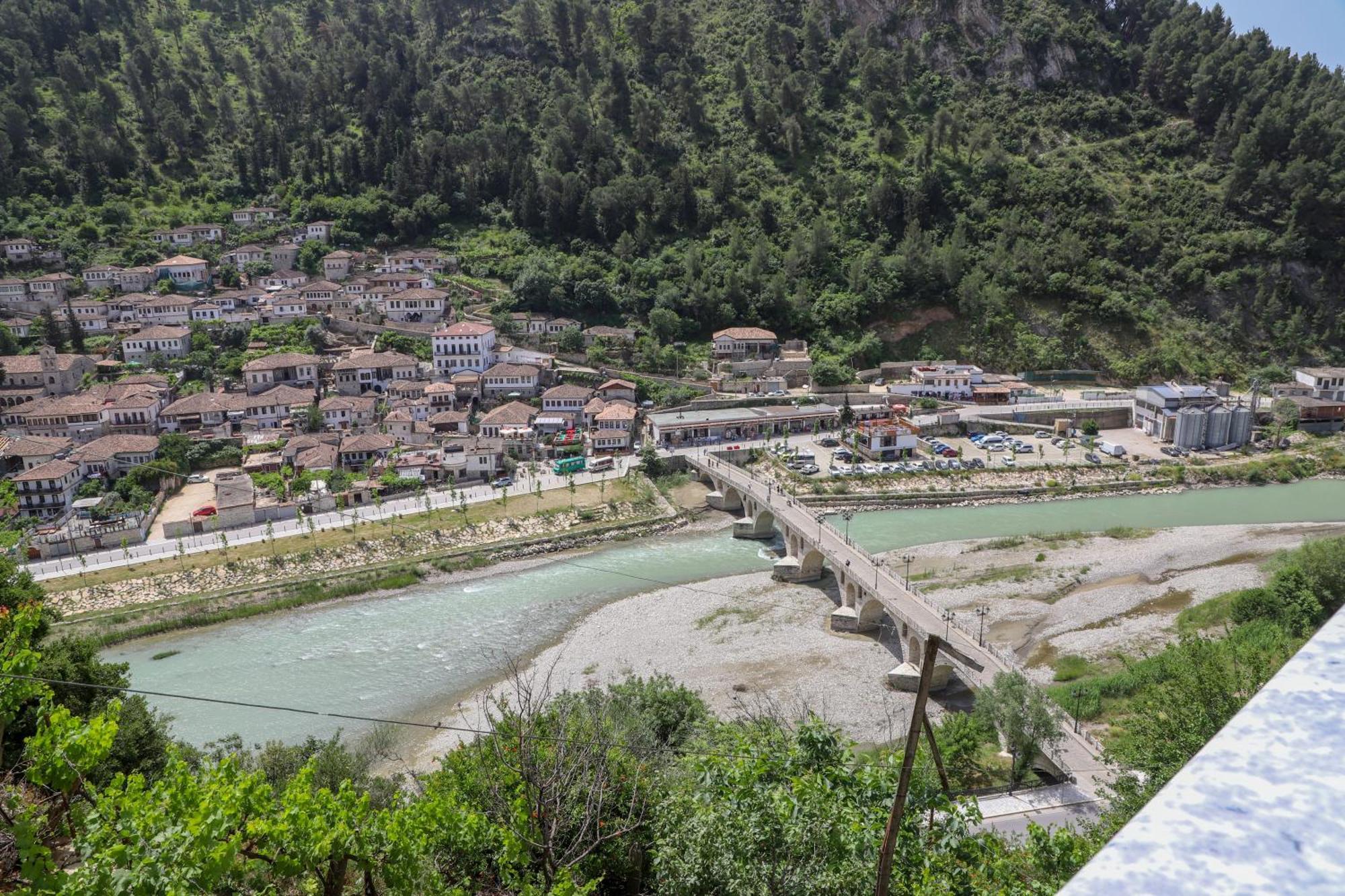 Vila Luen Berat Extérieur photo