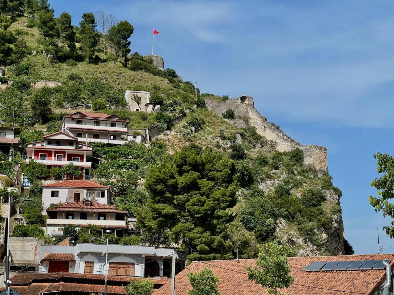 Vila Luen Berat Extérieur photo